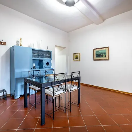 Daire Yd Stylish San Frediano Retreat *