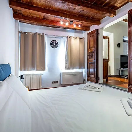 Daire Yd Stylish San Frediano Retreat Floransa