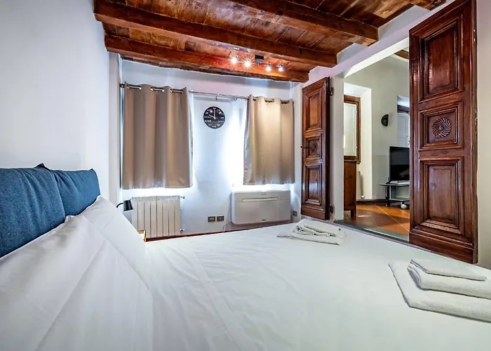 Daire Yd Stylish San Frediano Retreat Floransa