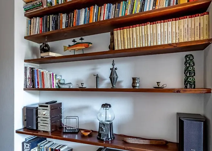Daire Yd Stylish San Frediano Retreat Floransa