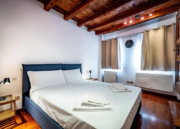 Yd Stylish San Frediano Retreat * Floransa
