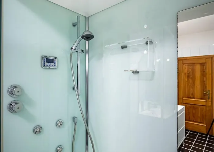 Daire Yd Stylish San Frediano Retreat *