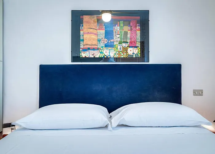 Daire Yd Stylish San Frediano Retreat Floransa